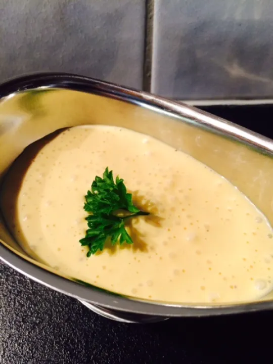 Einfache Sauce Hollandaise