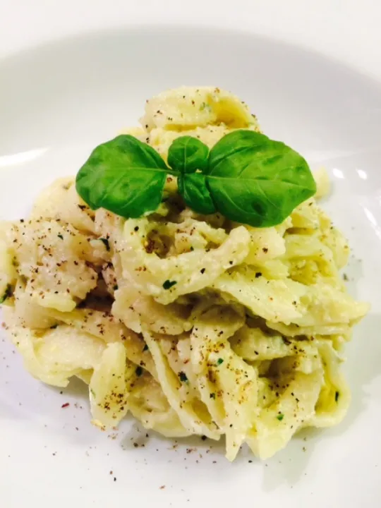 Pasta mit Auberginen Creme