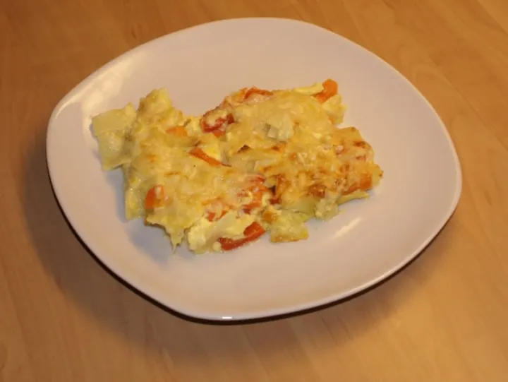 Vegetarischer Nudel-Gemüse-Auflauf