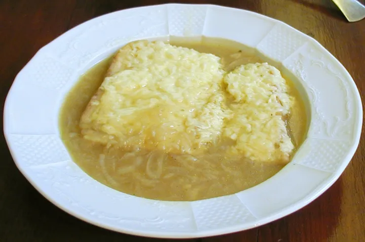 Zwiebelsuppe